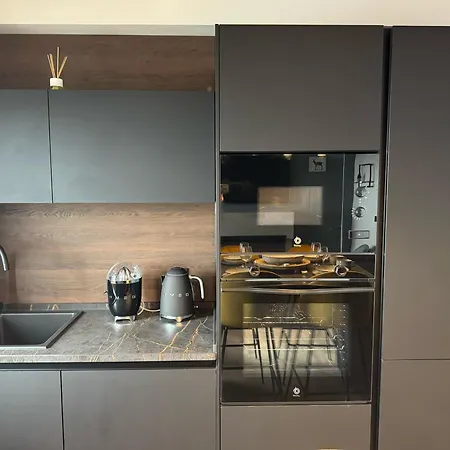 Vista Apartment *